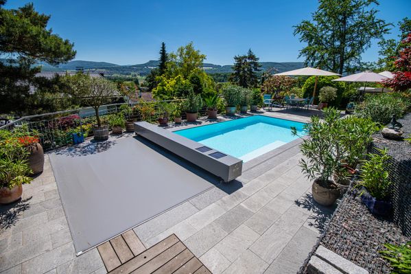Automatische Poolabdeckung