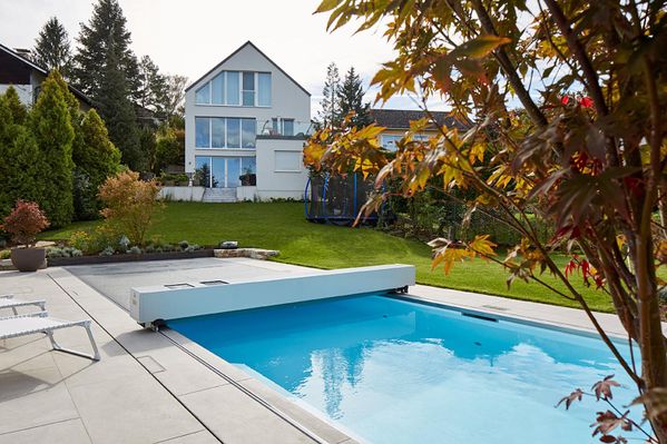 Pool Abdeckung